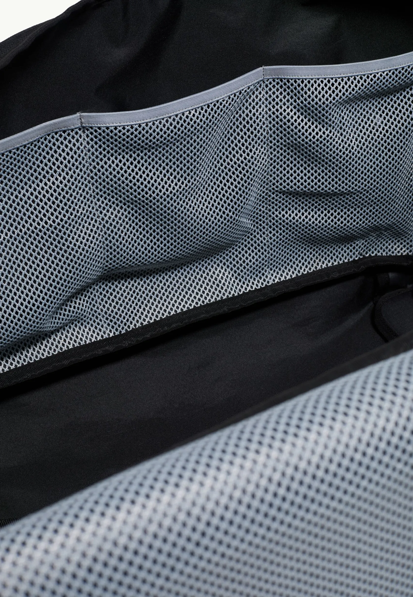 Online All-in Duffle Wheeler 90 Duffles & Reisegepäck